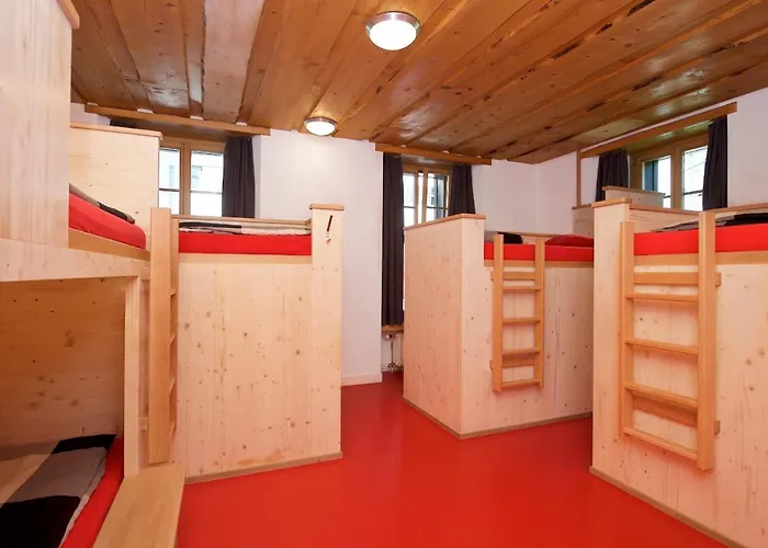 Bahnhof Готель