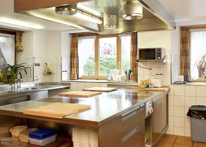 Готель Bahnhof *